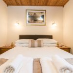 Trelissick Lodge – E26 Bedroom
